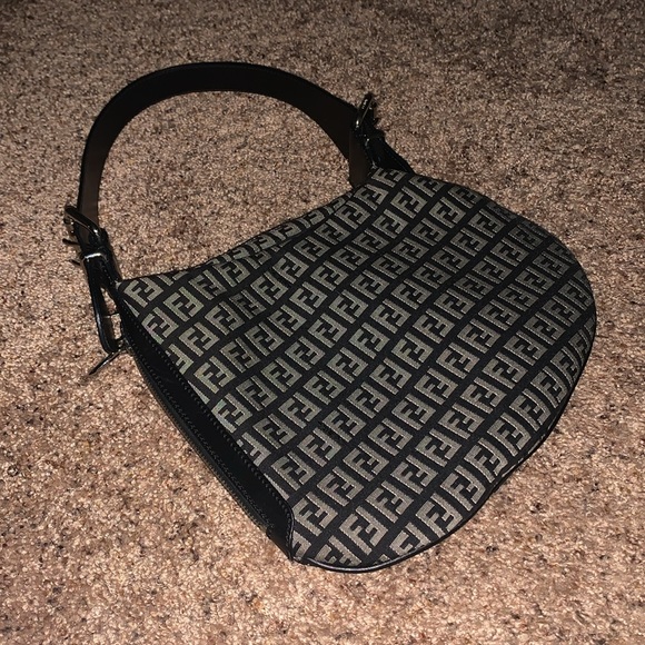 Fendi Handbags - Fendi Zucchino Oyster bag AUTHENTIC